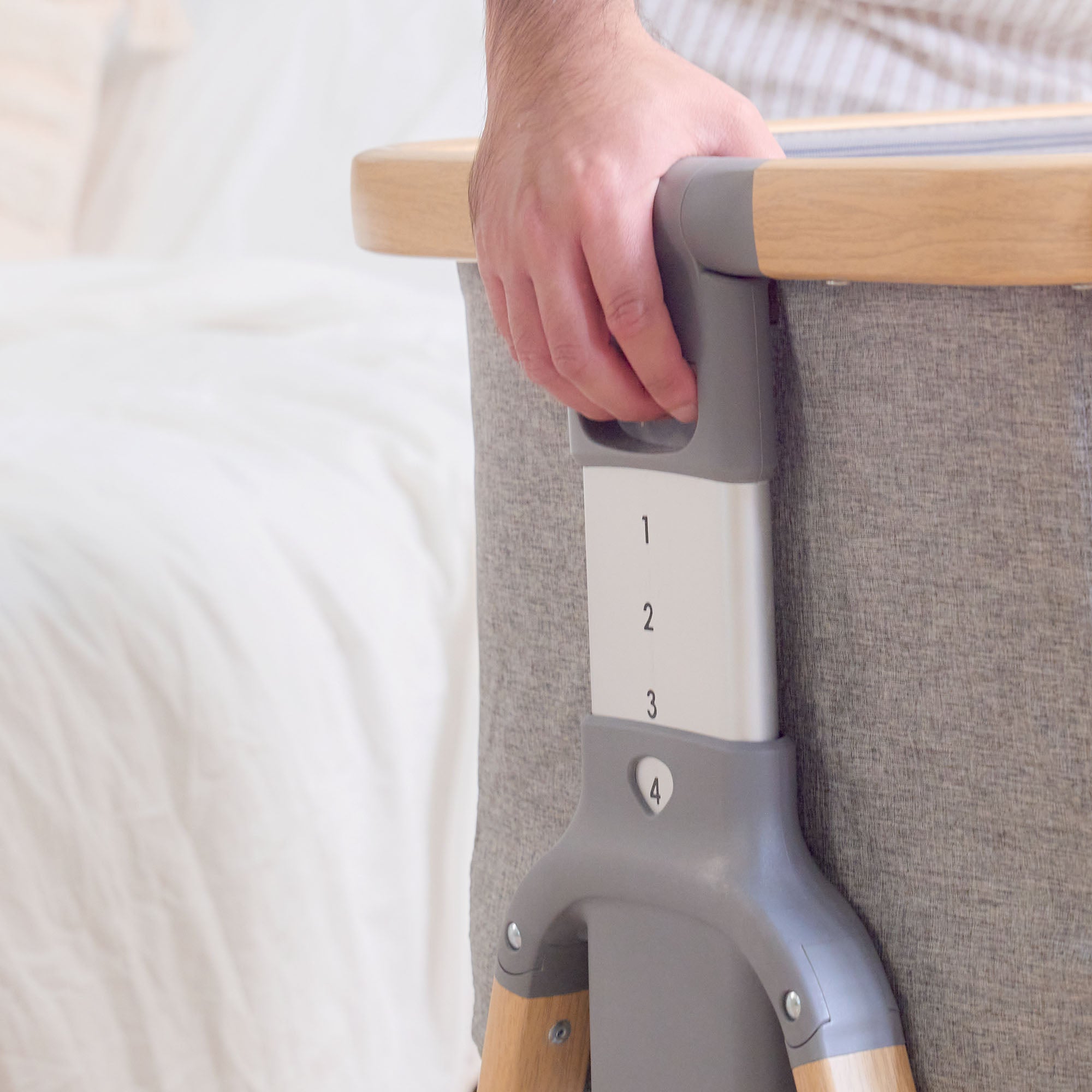 CoZee Air in Oak and Charcoal set at adjustable height