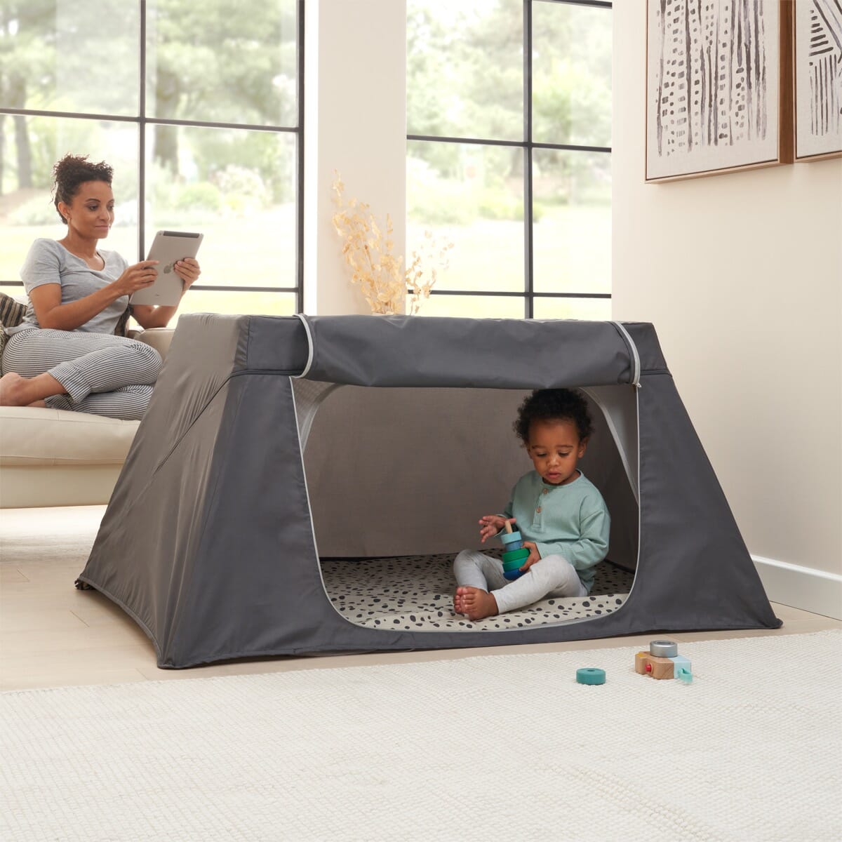 CoZee Go Travel Cot > multifunctional play space for indoor use