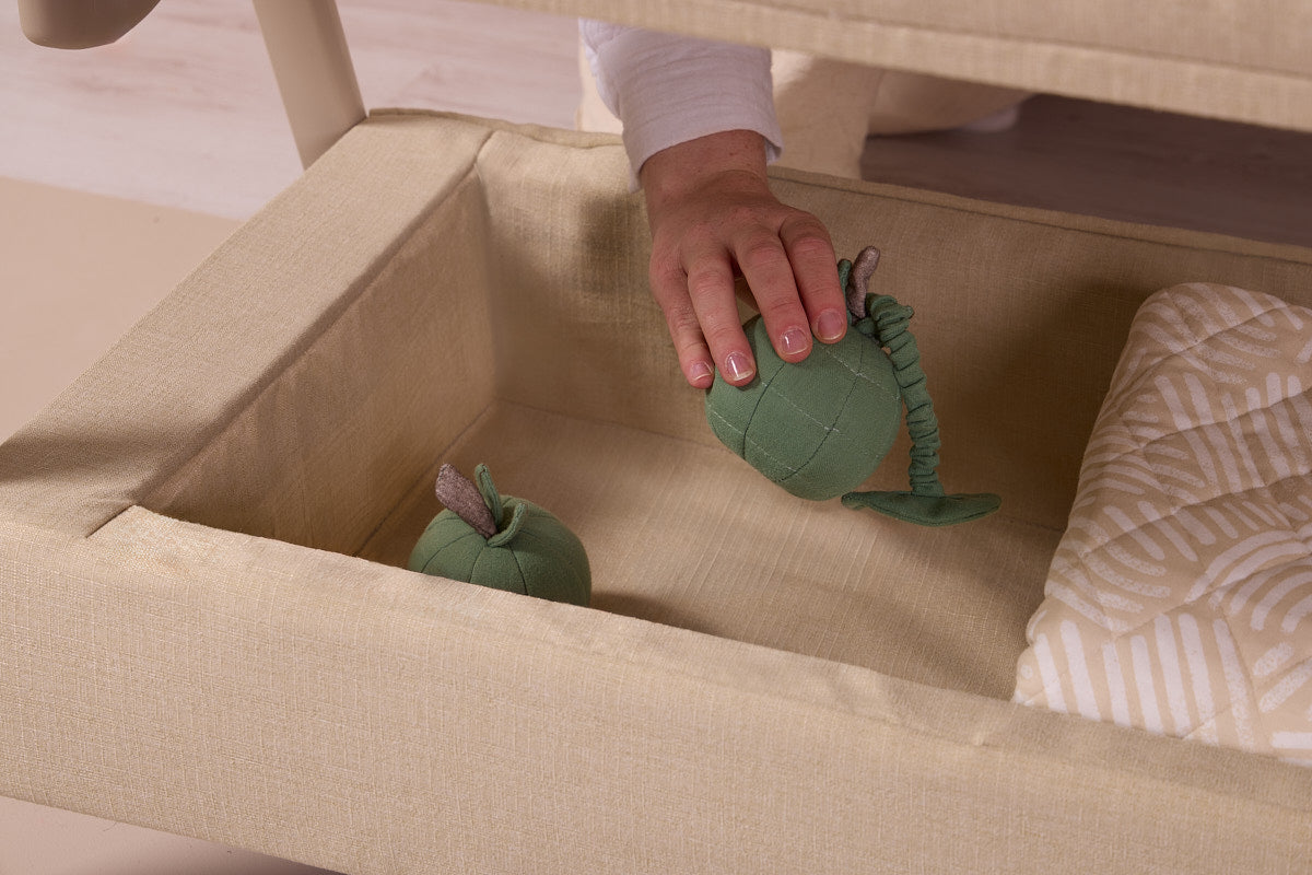 lifestyle image showing the spaciousness of the cozee zen storage tray.