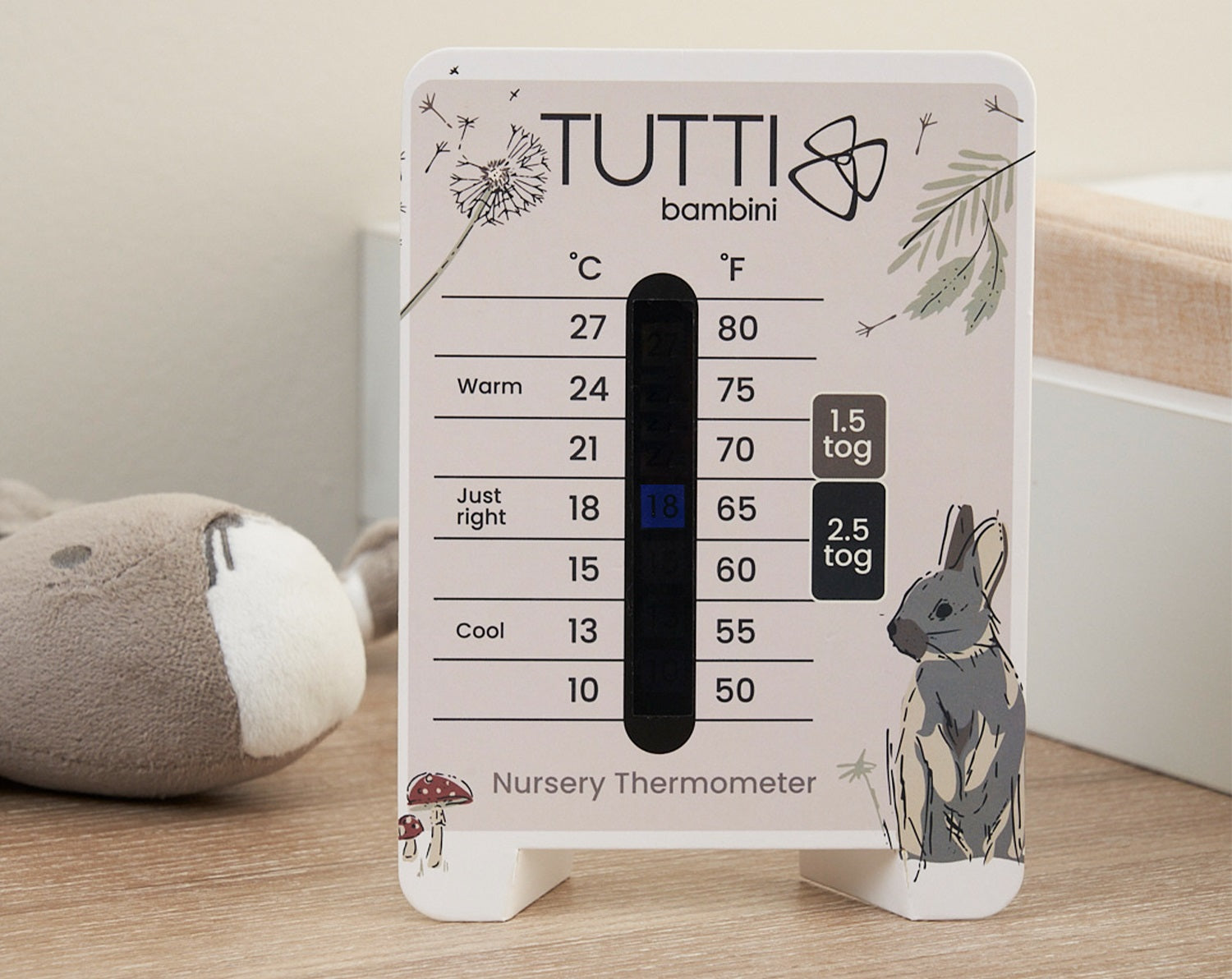 Cardboard nursery thermometer with an animal and wooden design