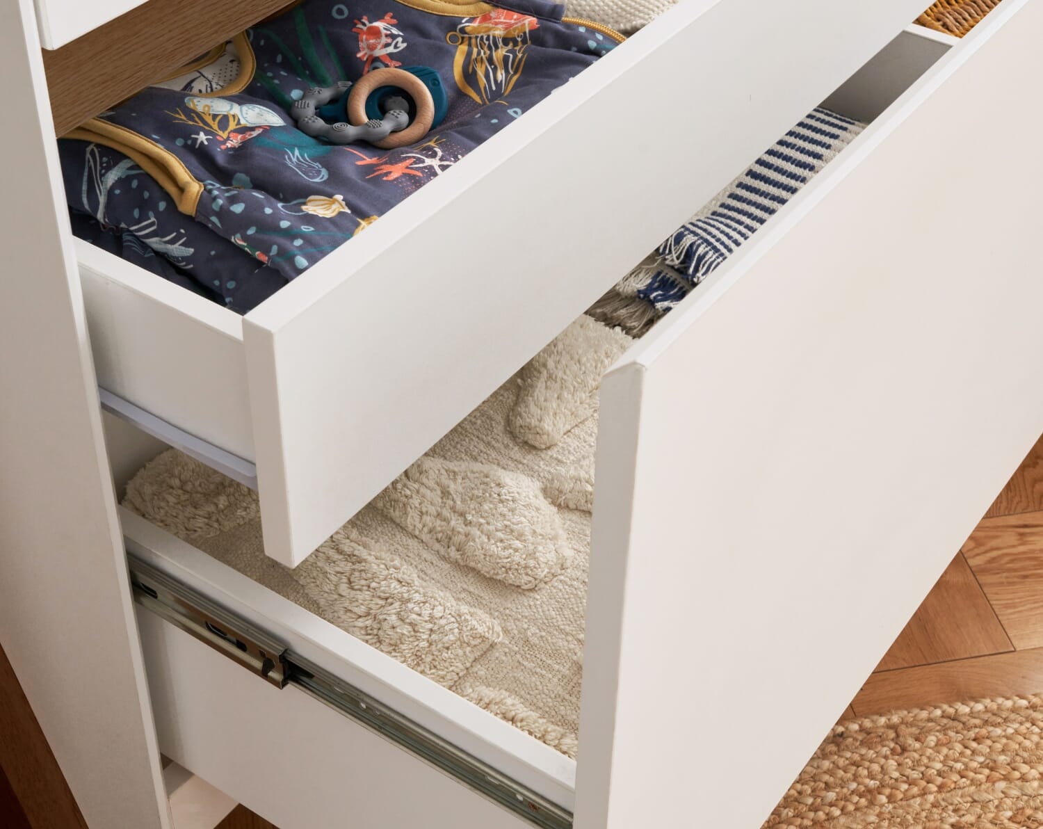 Image showcasing the extra concealed drawer for discreet organisation.