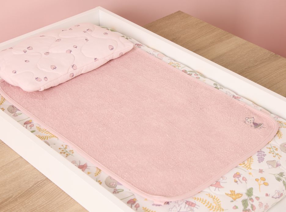 tiny tails luxury changing mat with cover feature view