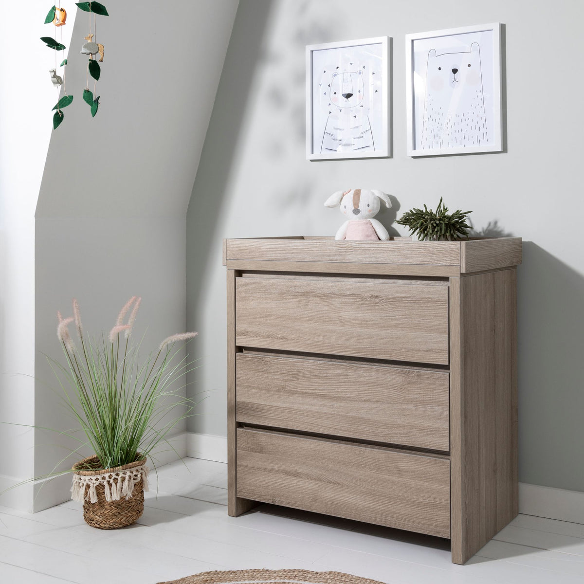 Modena Changing Unit