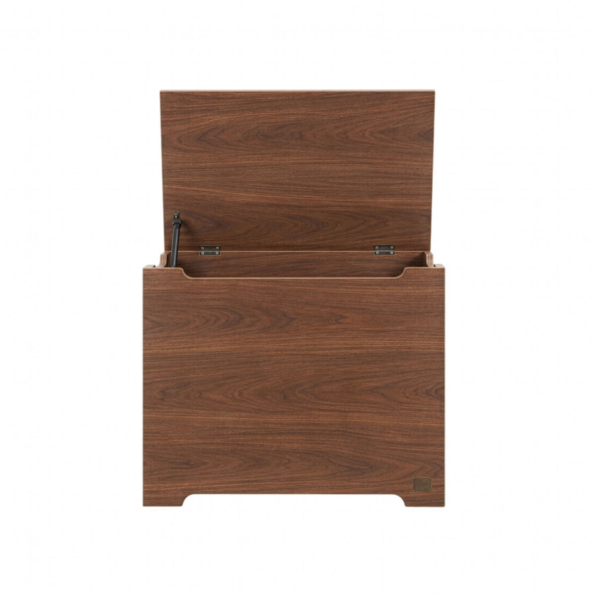 Open Origin toy box in cashmere designed with soft-close hinge for safe and smooth lid operation.