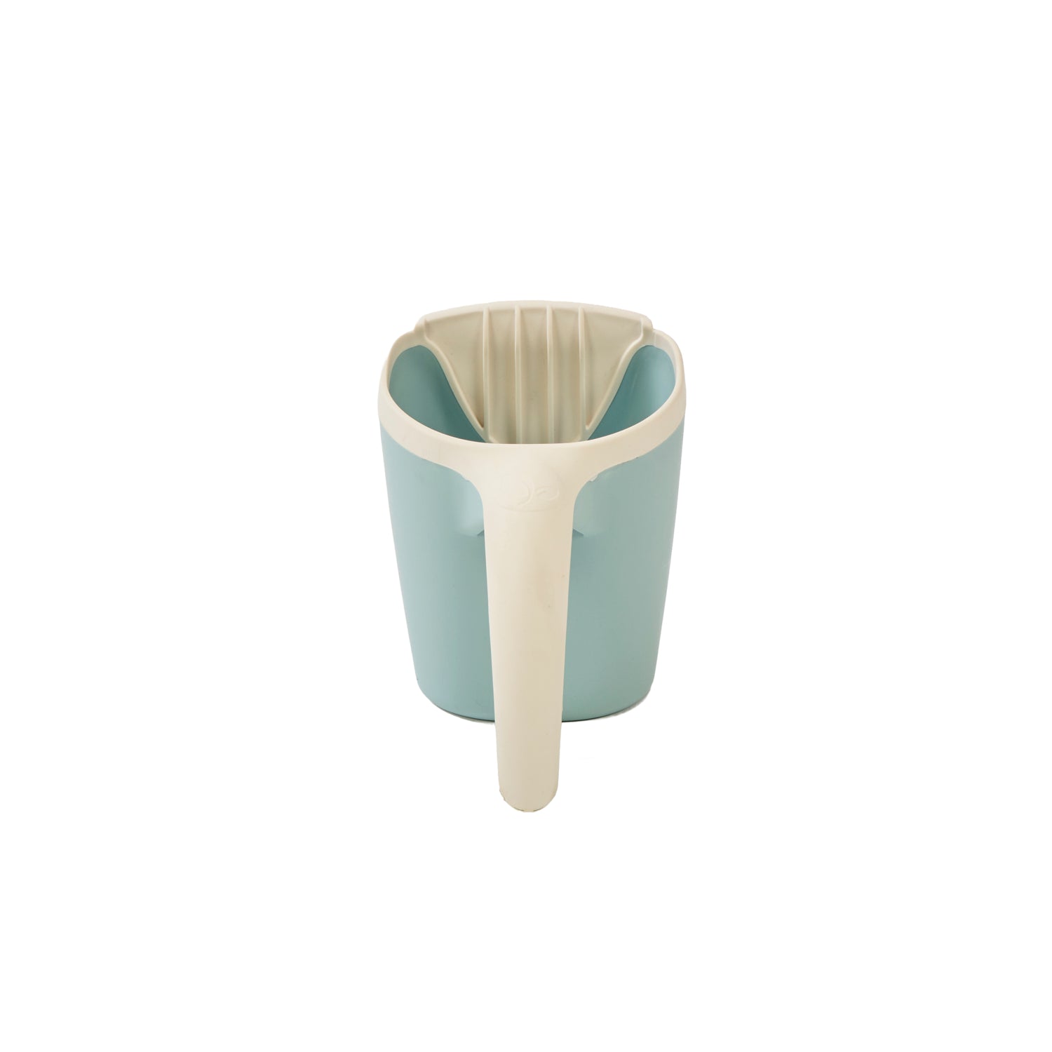 Front cutout view of the Nati Bath Jug in ocean with easy-grip handle and ribbed spout for controlled rinsing.