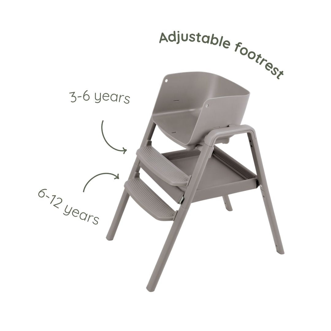 Cutout view of the Nova Maison 7 in 1 highchair in truffle, highlighting the adjustable footrest designed to grow with your child.